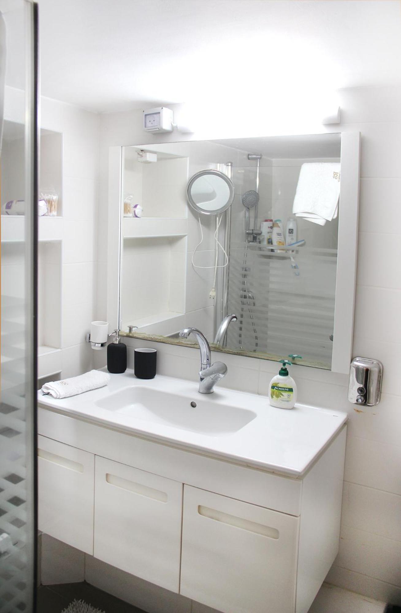 Boutique Apartment "Facing The Sea" Haifa Bilik gambar